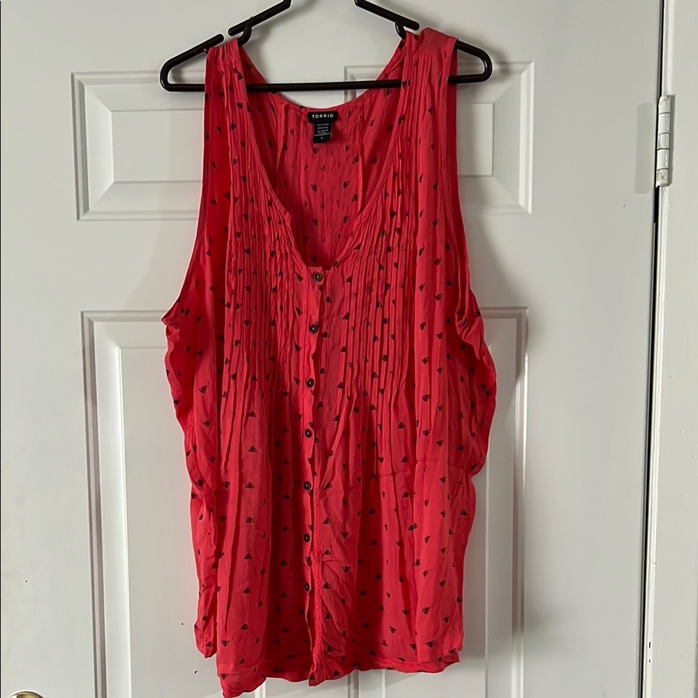 Torrid Pink Sleeveless Buttoned Tank Top